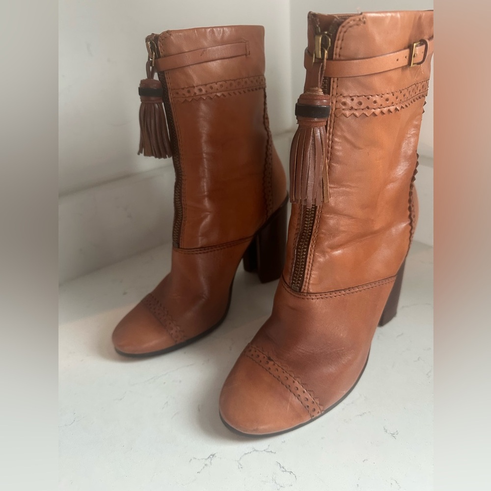 Tory‎ Burch Huxley sz8 brown booties - Picture 5 of 13